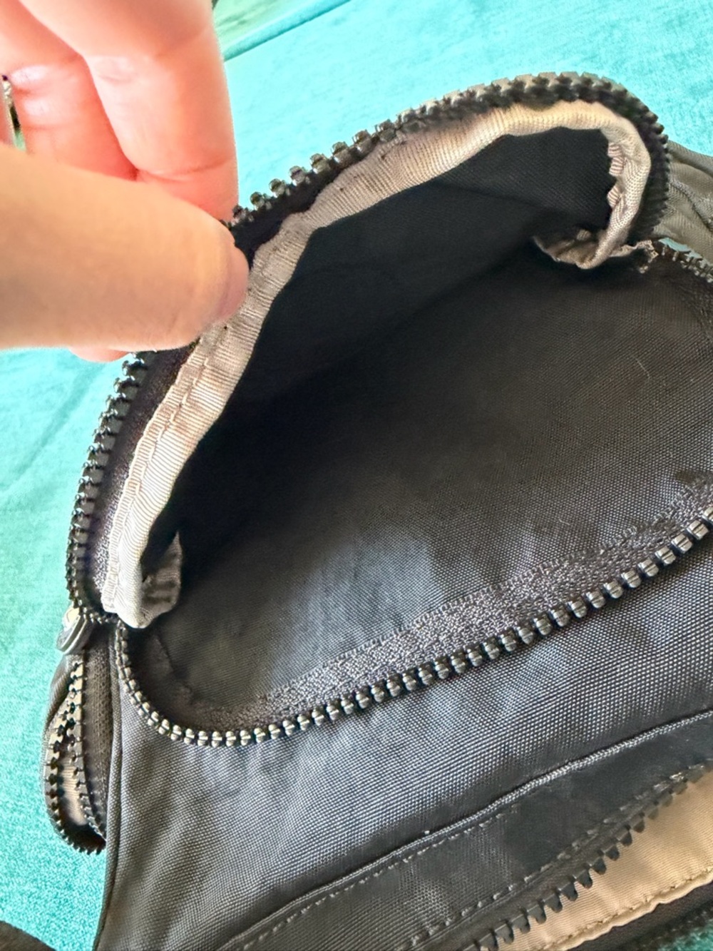 Kipling Gabbie Mini Crossbody - Picture 4 of 6